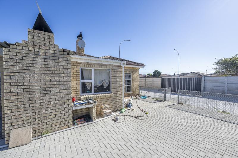 3 Bedroom Property for Sale in Sonkring Western Cape